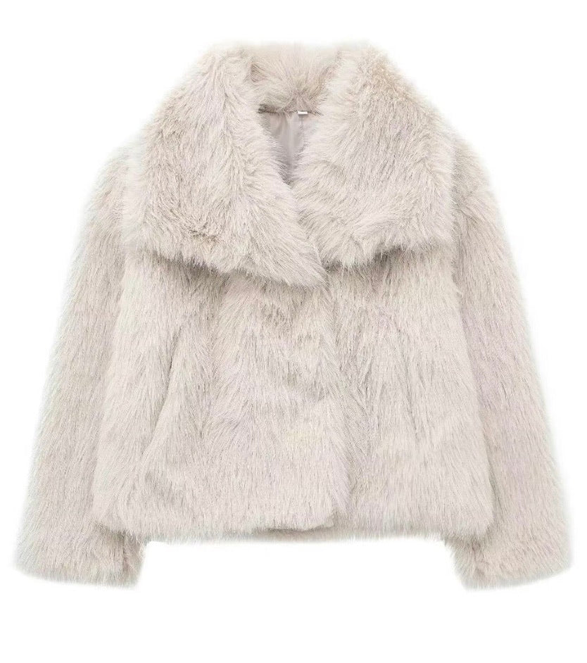 Lyora - Fourrure Contemporaine