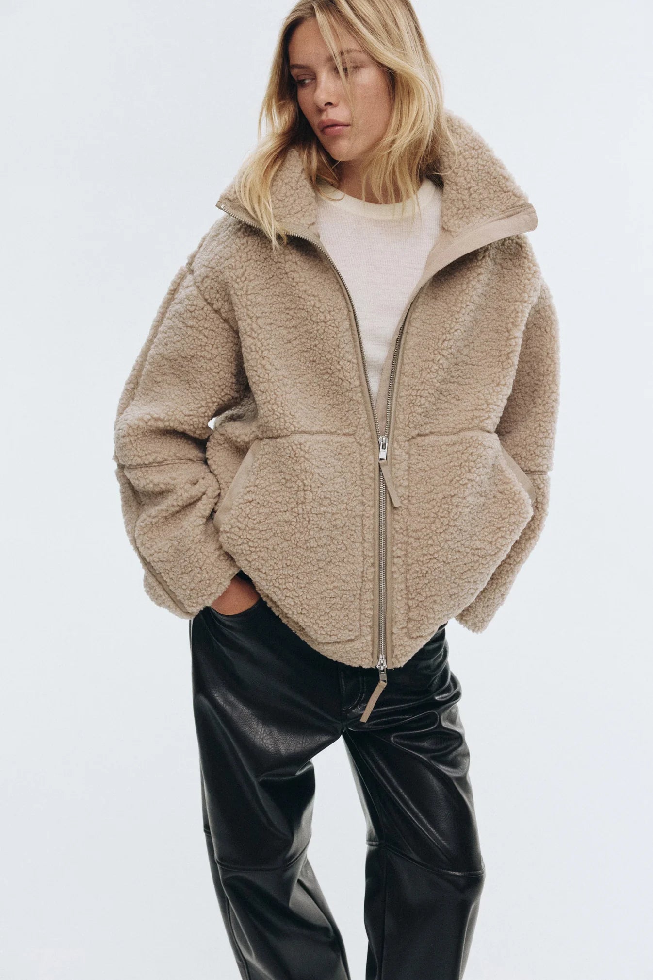 Lyora - Nieve
